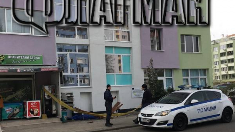 Екшън в Бургас: Пияният на кирка Драган плаши с пистолет двама мъже