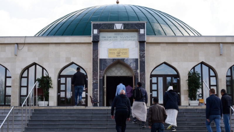 Австрия със суров ход спрямо радикалните джамии