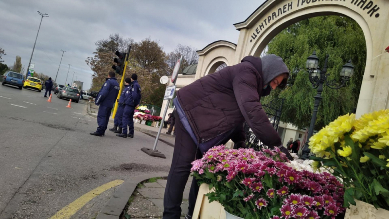 Нещо необичайно се случи на Централните софийски гробища СНИМКИ