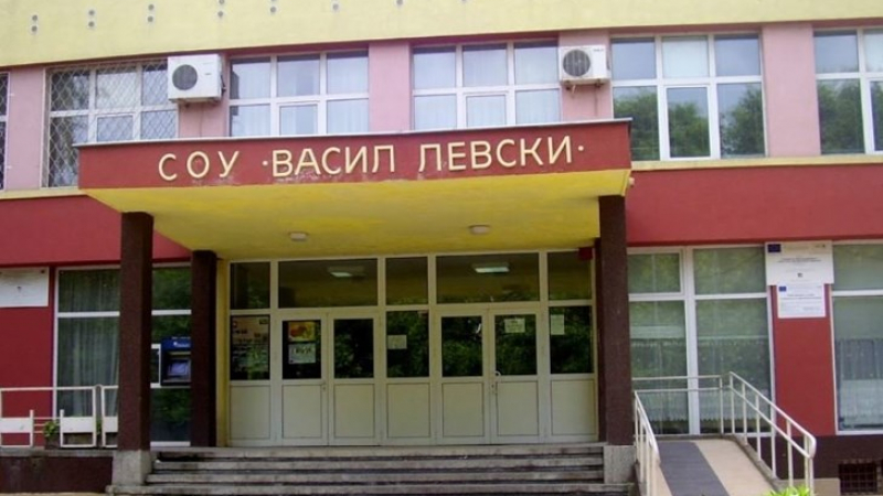 Учителка от русенско школо загуби битката с К-19 