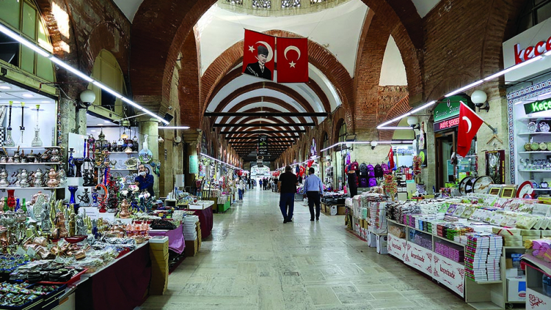 Хиляди българи пазаруват в Одрин, без да се докоснат до красотата му