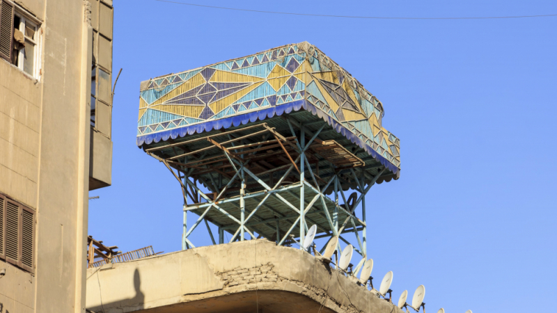 За какво служат странните кули по покривите на Кайро
