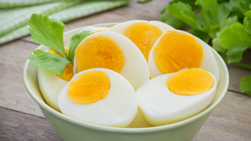 Какво ще се случи с тялото, ако изядете 30 варени яйца