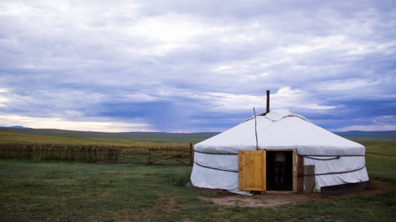 Приятел се ожени за монголка и живее в Монголия. Ето как се промени животът му