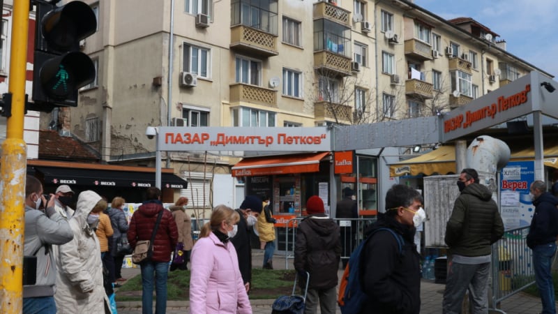 Огромна трагедия при извънредната ситуация край пазара "Димитър Петков" в София