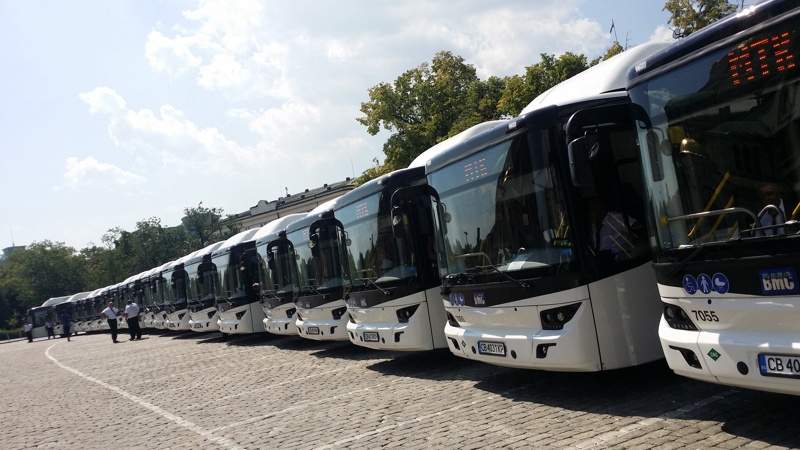 Спират автобусните превози, блокират движението в центъра на София