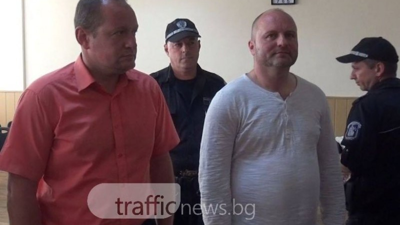 Скандално: Крадливият шеф на Здравната каса в Пловдив иска 19 бона обезщетение