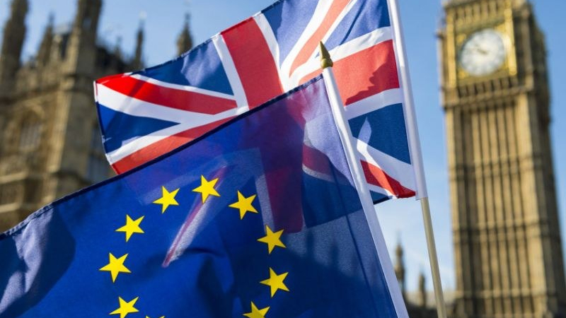 В Лондон подновяват преговорите за Брекзит
