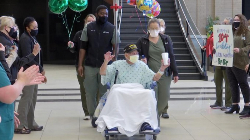 104-годишен ветеран пребори COVID-19 и празнува рожден ден