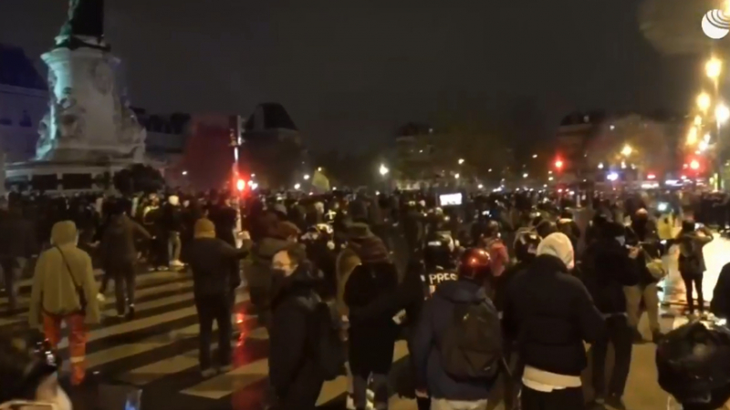 В Париж е истински погром, има много ранени полицаи 