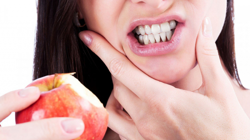 Народни средства за намаляване на чувствителността на зъбите