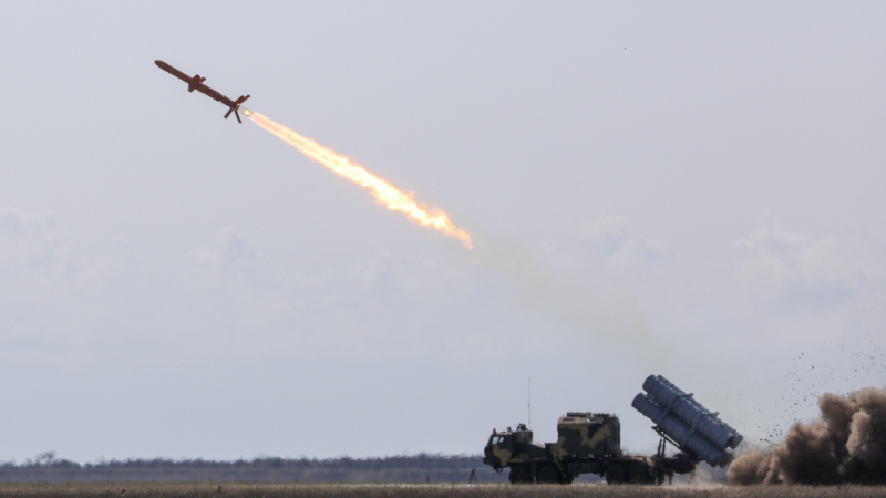 Украйна насочва нови крилати ракети РК-360МЦ "Нептун" към Крим 
