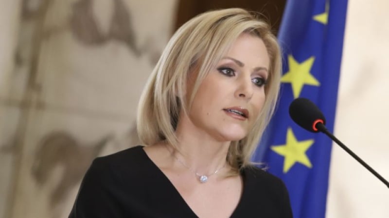 Говорителката на главния прокурор е сред 50-те най-красиви българи на 2020 година СНИМКИ
