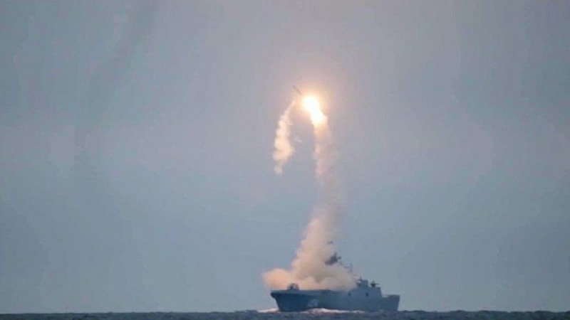 Руският флот тества успешно хиперзвуковата ракета „Циркон“ ВИДЕО