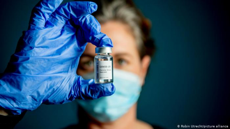 Как в Берлин се готвят да ваксинират до 20 000 души на ден