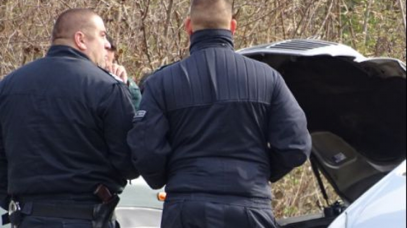 Арестуваха трима опасни бандити в Софийско