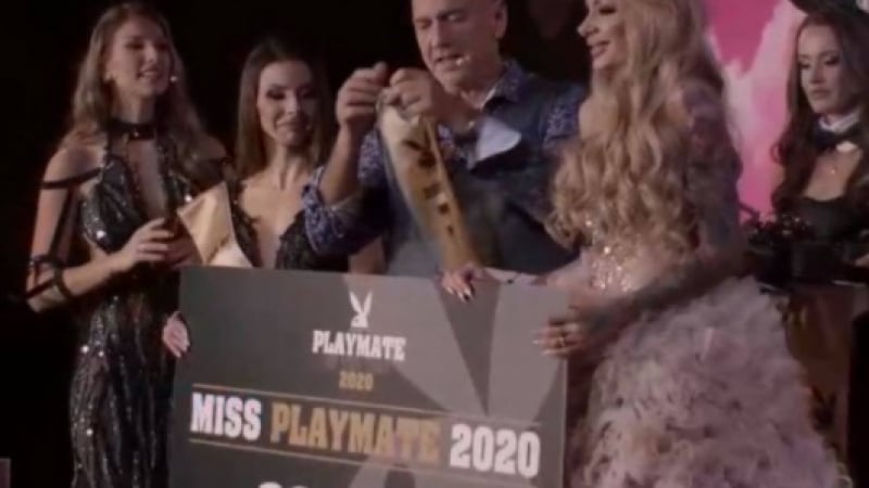 Избраха последната "Мис Плеймейт" в историята СНИМКИ 18+