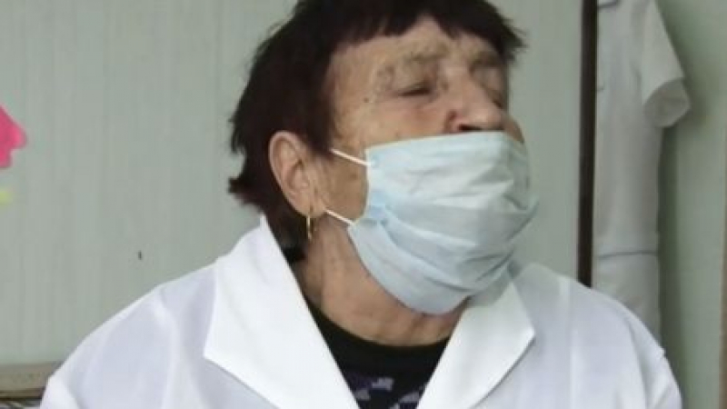 Историята на сестра Досева, която 64 години е на "на първа линия" ВИДЕО