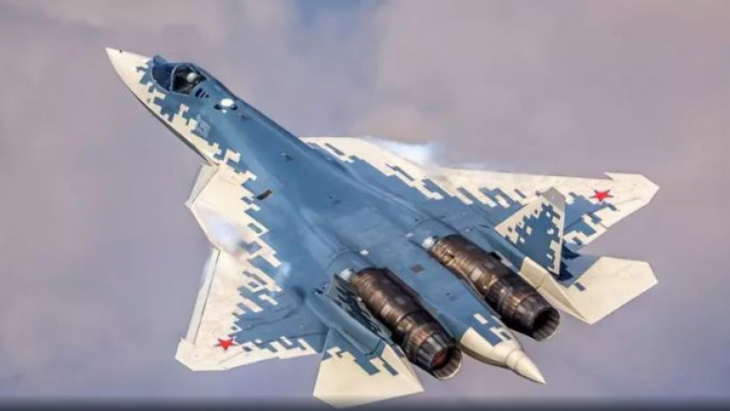 Руските аерокосмически сили получиха първия сериен изтребител от пето поколение Су-57
