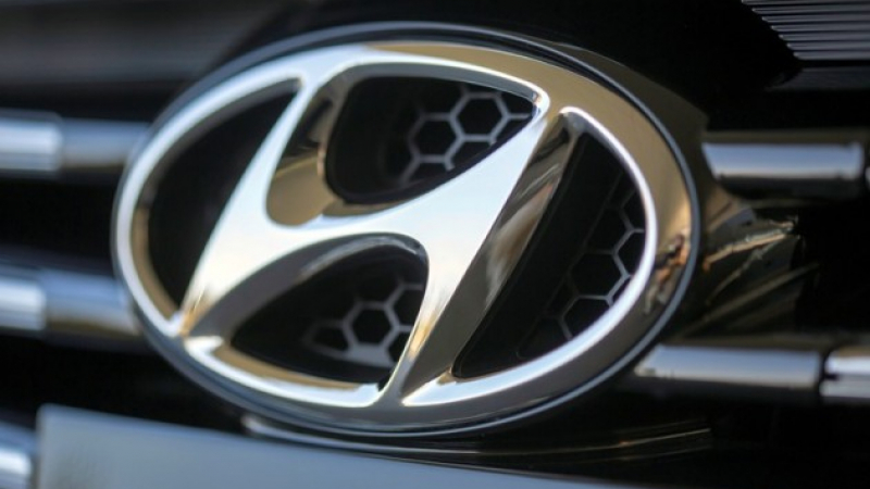 Фотошпиони заснеха на пътя очаквания бюджетен кросоувър на Hyundai ВИДЕО