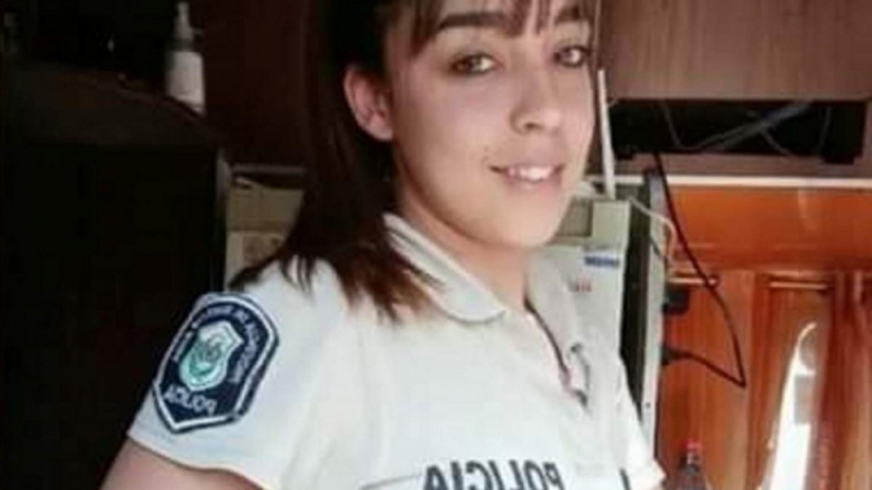 Млада полицайка и майка на две деца се самоуби заради порноклипче в мрежата 