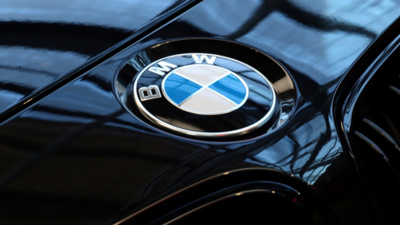Новият BMW X8 - първи СНИМКИ 