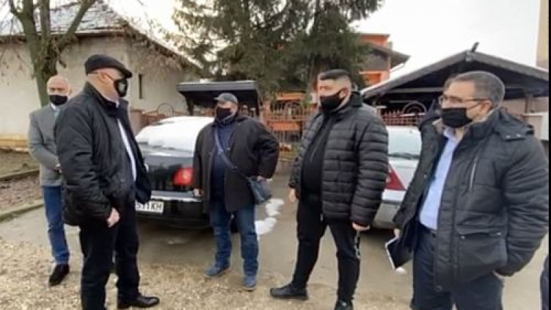 Гешев и главсекът на МВР в Галиче заради убитата от циганин Андреа СНИМКИ