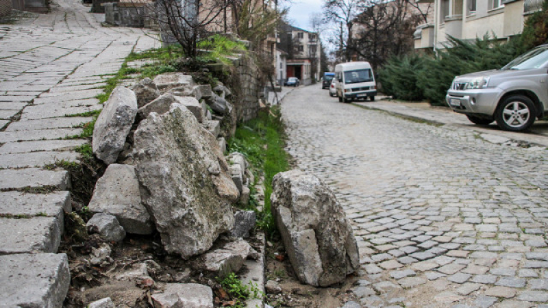 Пловдив бил на косъм от голяма трагедия заради валежите СНИМКИ