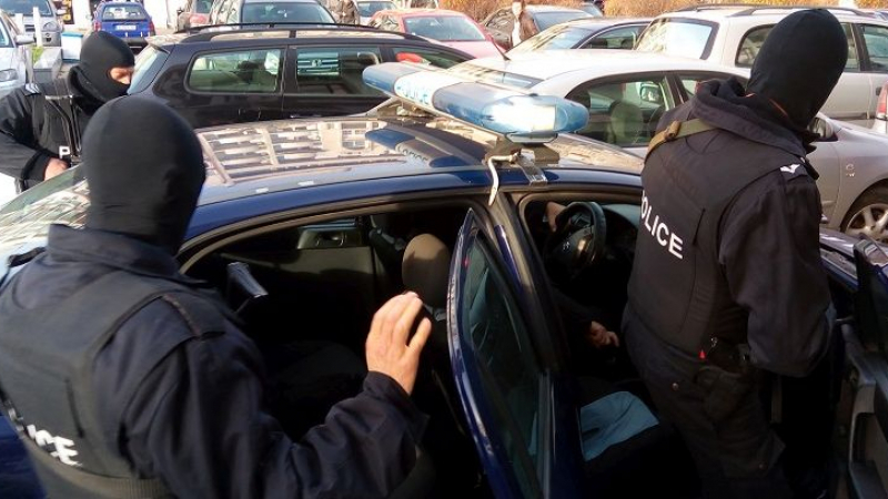 Икономическа полиция нахлу в Община Видин заради кмета Ценков