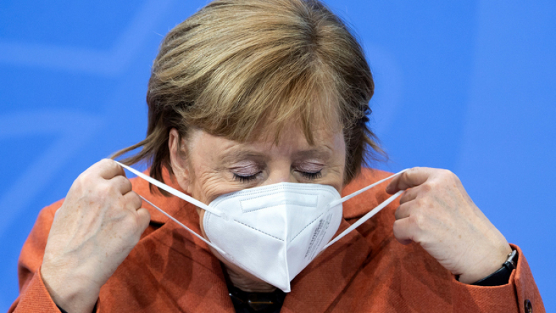 Меркел замисля "мегалокдаун"