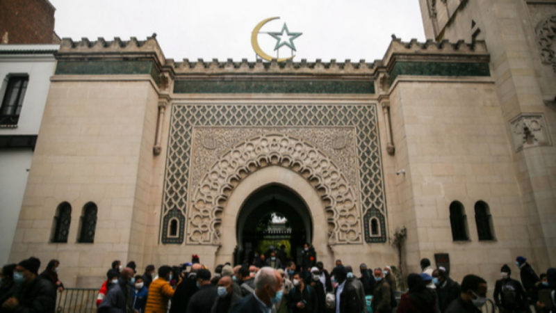 Френските власти затвориха джамии