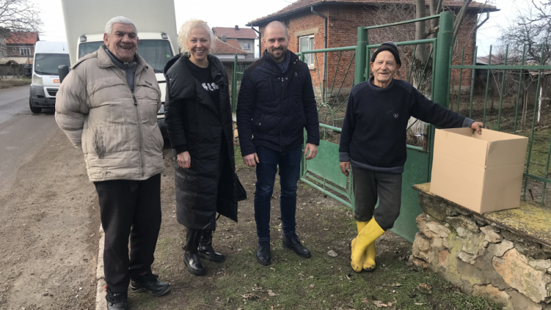 Предприемач организира дарителска акция в наводненото село Петърч