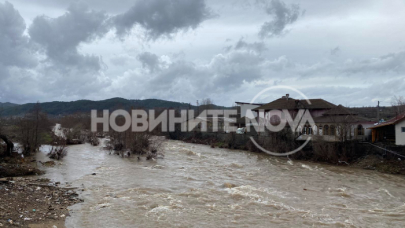 Мощна стихия удари части от България СНИМКИ
