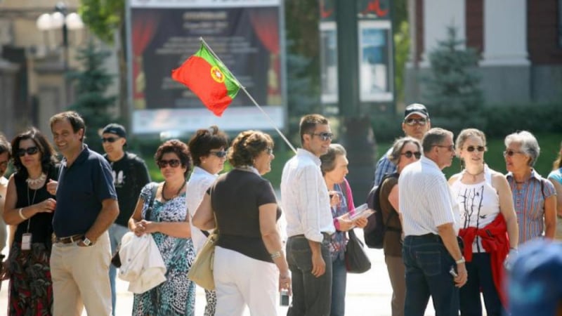 Дават пари на екскурзоводите за онлайн турове