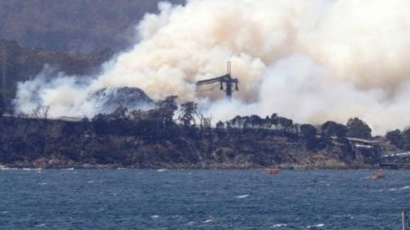 Мистериозен пожар в Приморско изпепели ветроходни лодки за много пари