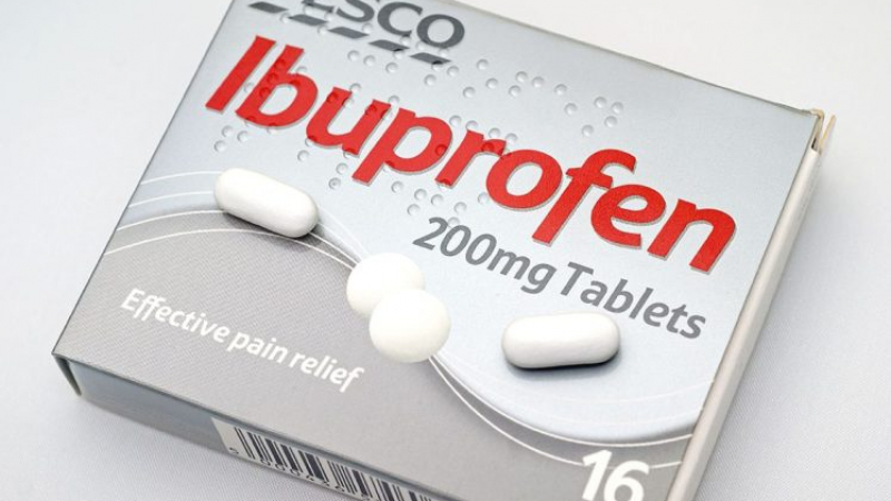Британски лекари бият тревога за пиенето на ибупрофен 