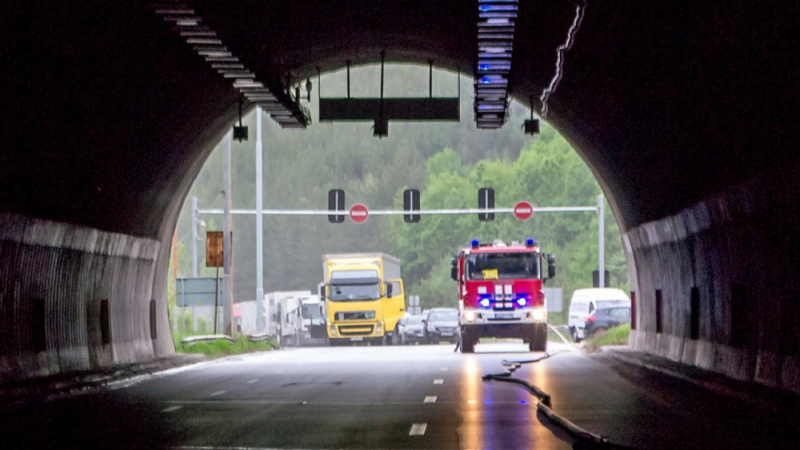 АПИ предупреждава: Шофирайте много внимателно в тунел "Железница"