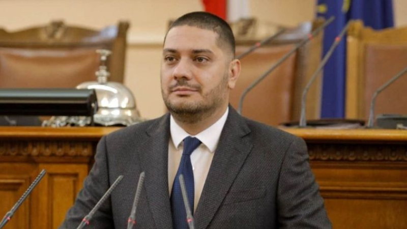Депутат от ГЕРБ захапа Атанас Атанасов: Старите ченгеджийски номера ръжда не хващат