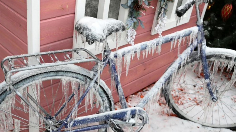 Арктически студ в Москва, температурите падат до -30 градуса