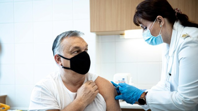 Виктор Орбан си сложи китайската ваксина срещу COVID-19 