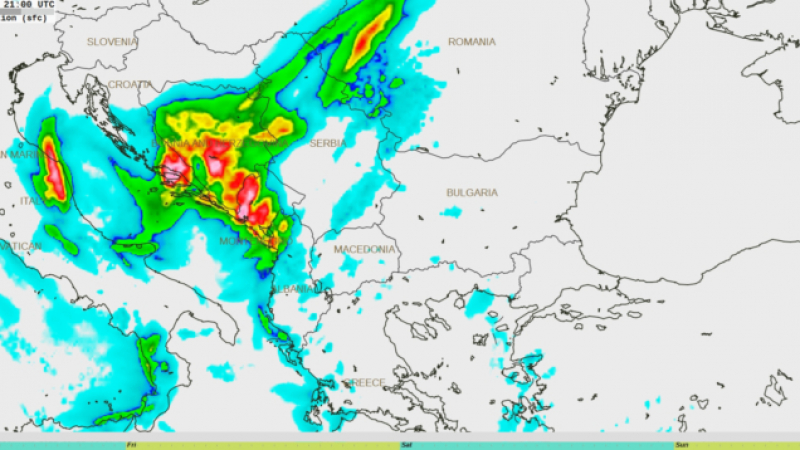 Meteo Balkans: Мощен циклон носи дъжд, сняг и гръмотевици, ето кога ще ни удари КАРТИ