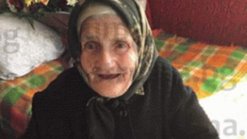 Душата на компанията баба Миропа чукна 100 и разкри тайната си за дълголетие 