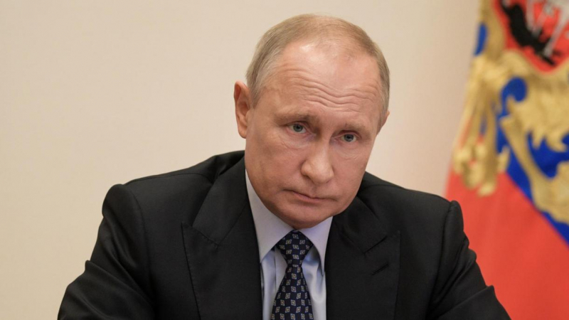Путин си призна: Първите 5 часа след ваксината не почувствах нищо, но после...