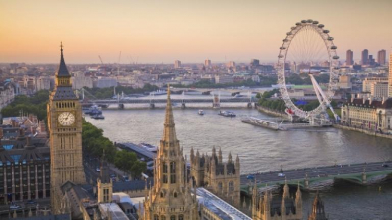 Кошмарни гледки: Лондон е неузнаваем след смекчаването на карантината СНИМКИ