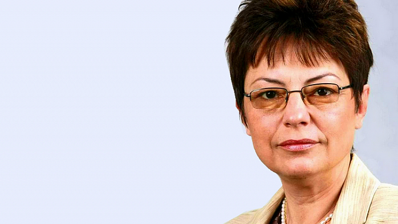 Ирена Анастасова от БСП посочи кои иска оставката на Нинова