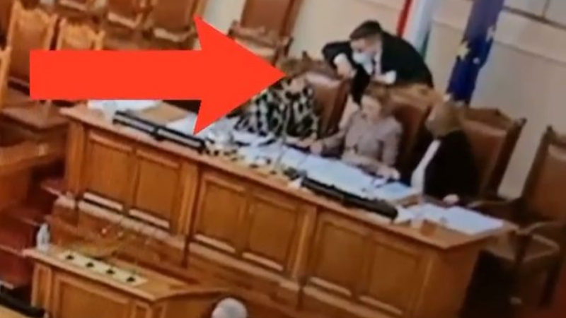 Скандално: Дончева дава инструкции на Митева как да запуши устата на ГЕРБ! ВИДЕО