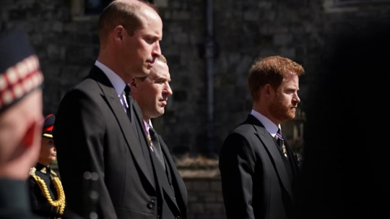 Принцовете Уилям и Хари с извънреден ход след погребението на дядо си 
