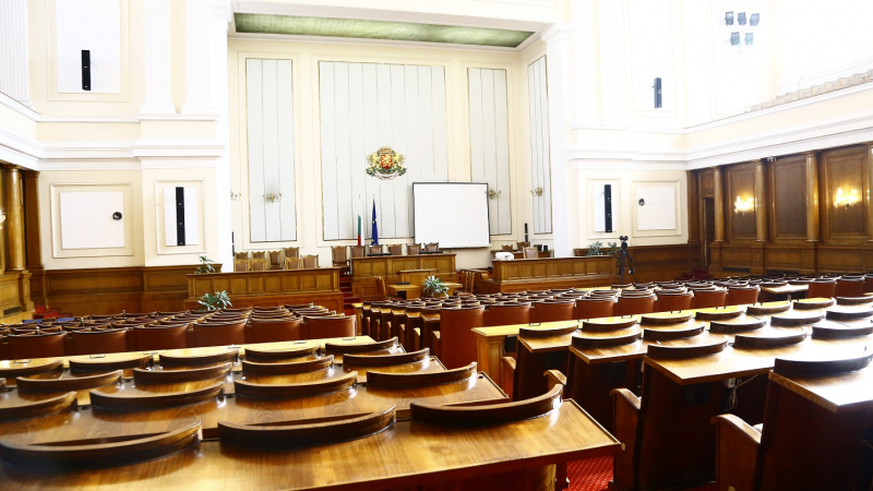 Депутатите отново ще гласуват електронно