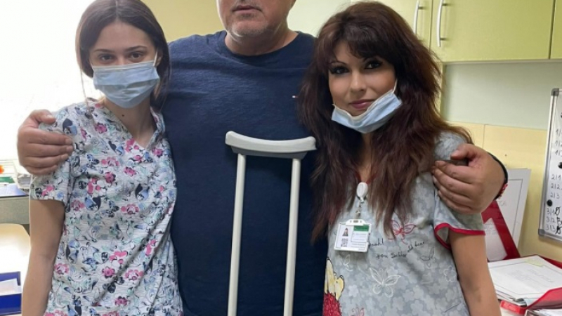 Красиви жени наобиколиха Борисов в болницата СНИМКИ