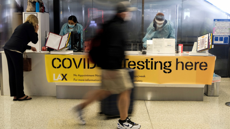 Кои летища взимат най-скъпо и кои най-евтино за Covid-19 тест